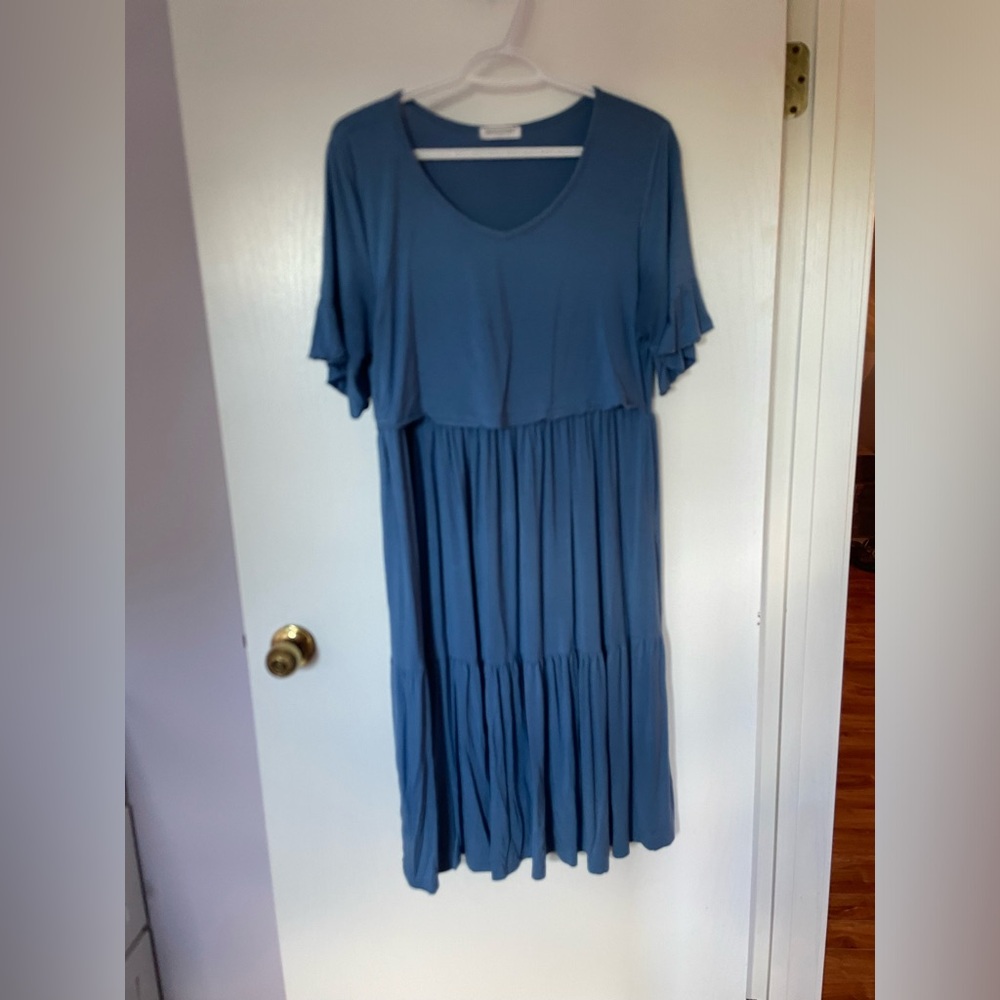 Tiered V-Neck Midi Maternity/Nursing Dress in Dusty Blue